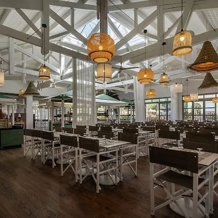 Belambra Clubs Presqu'ile De Giens - Riviera Club Отель 3*