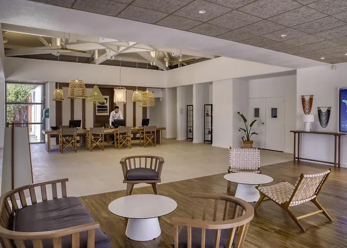 Belambra Clubs Presqu'ile De Giens - Riviera Club Hotel 3*