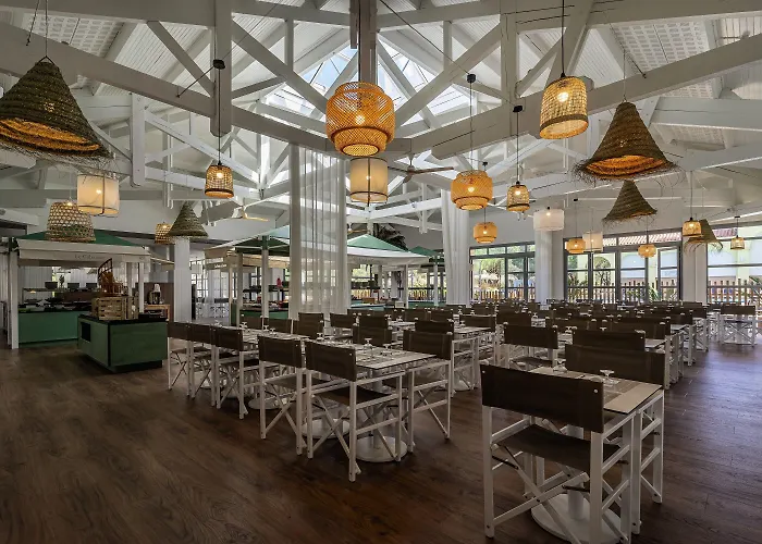 Belambra Clubs Presqu'ile De Giens - Riviera Club Hotel 3*